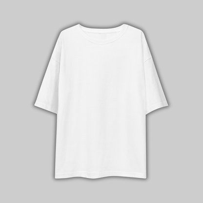 Oversize white t-shirt